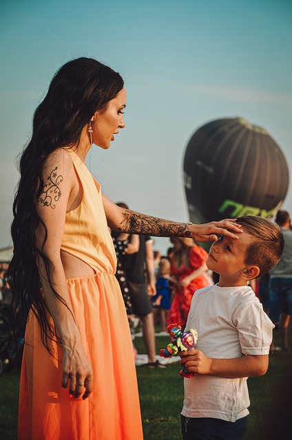 性骚扰指控 性骚扰指控