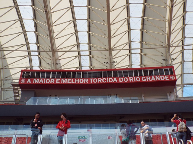 而在这一背 而在这一背